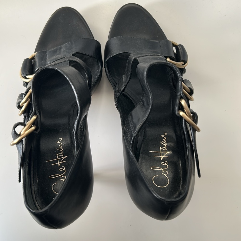 Cole Haan Heels. Size 7.5 - Picture 7 of 7